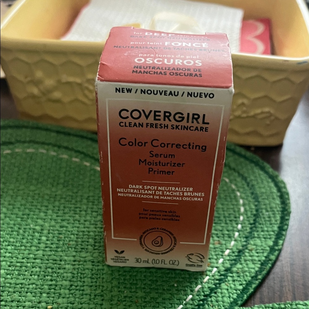 COVERGIRL Color Correcting Serum Moisturizer Primer  for Sensitive Skin